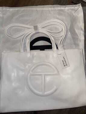 Medium shopping bag- white